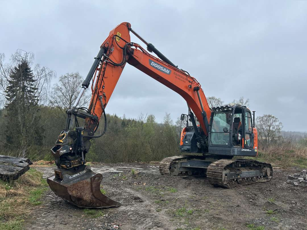 2018 Beltegraver 24 tonn Doosan DX 235LCR S 70-feste - Graafmachine: afbeelding 1 2018 Beltegraver 24 tonn Doosan DX 235LCR S 70-feste - Graafmachine: afbeelding 1