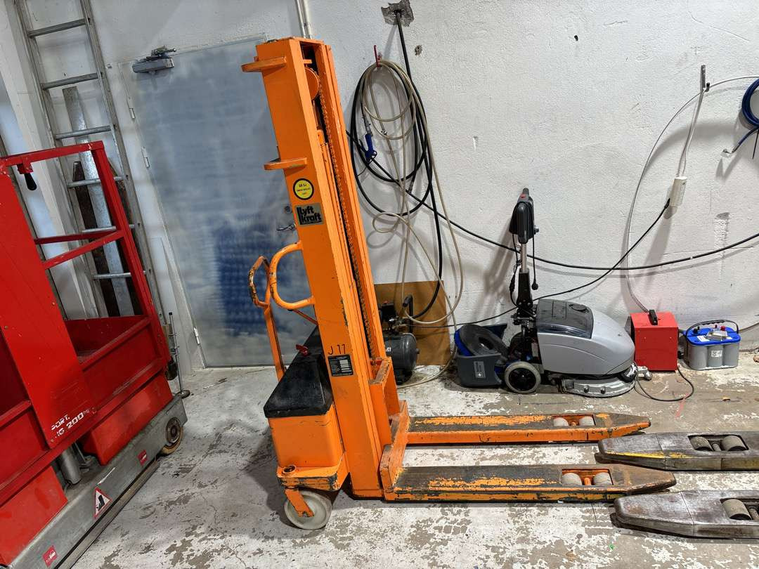 Stapelaar Lyftkraft pallestabler: afbeelding 1