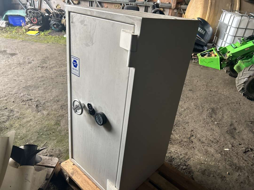 Safe fra Nokas - Gereedschap/ Toebehoor: afbeelding 1 Safe fra Nokas - Gereedschap/ Toebehoor: afbeelding 1