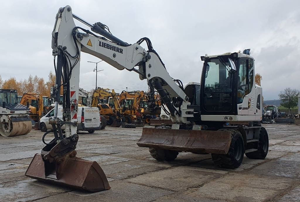 Liebherr A 912 Litronic - Mobiele graafmachine: afbeelding 1 Liebherr A 912 Litronic - Mobiele graafmachine: afbeelding 1