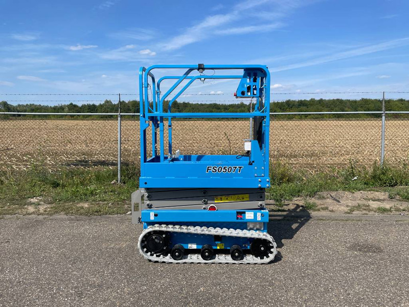 Fronteq FS0507T Tracked Scissor Lift | 2025 - Schaarlift: afbeelding 4 Fronteq FS0507T Tracked Scissor Lift | 2025 - Schaarlift: afbeelding 4