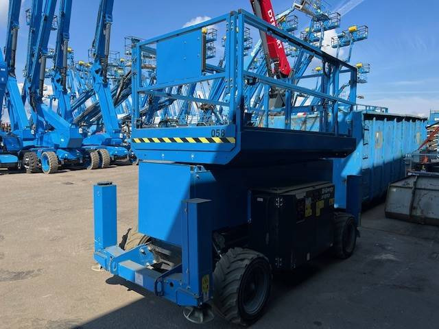 Genie GS 4069 RT | 2018 - Schaarlift: afbeelding 3 Genie GS 4069 RT | 2018 - Schaarlift: afbeelding 3