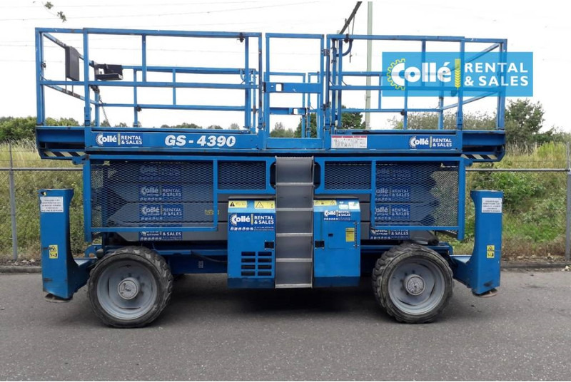 Genie GS 4390 RT | 2008 - Schaarlift: afbeelding 2 Genie GS 4390 RT | 2008 - Schaarlift: afbeelding 2