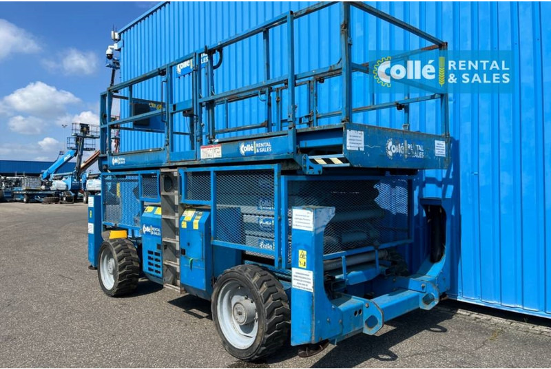 Genie GS 4390 RT | 2008 - Schaarlift: afbeelding 3 Genie GS 4390 RT | 2008 - Schaarlift: afbeelding 3