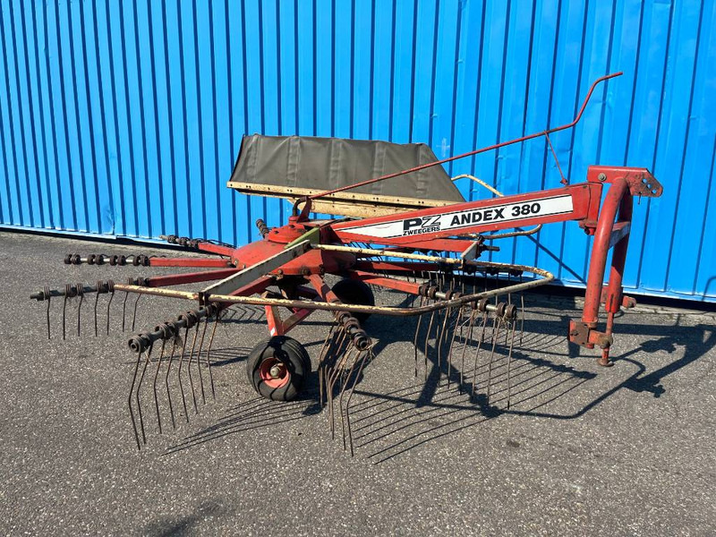 PZ Zweegers Andex 380 - Hooischudder: afbeelding 1 PZ Zweegers Andex 380 - Hooischudder: afbeelding 1