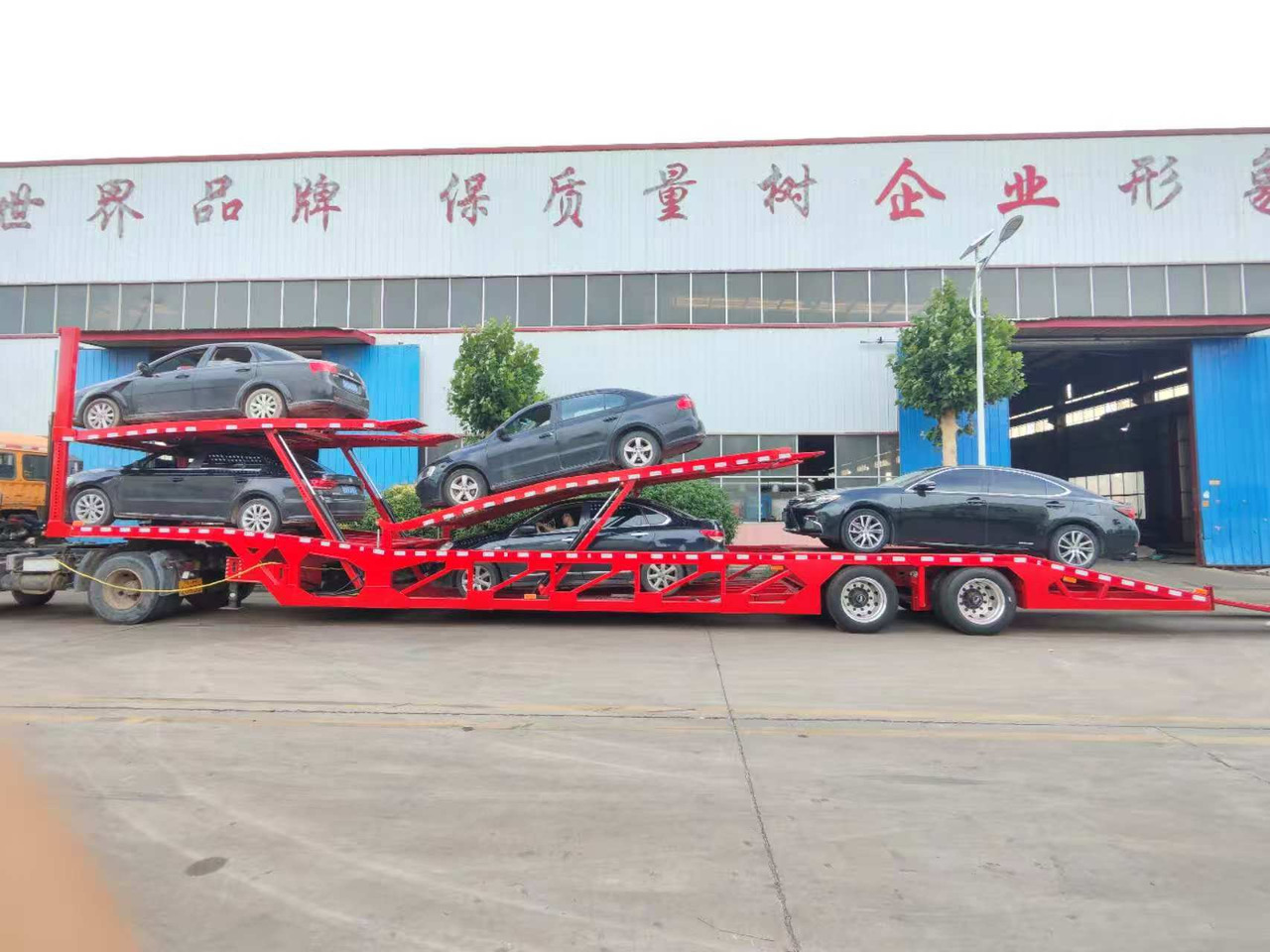 - Autotransport oplegger: afbeelding 1 - Autotransport oplegger: afbeelding 1