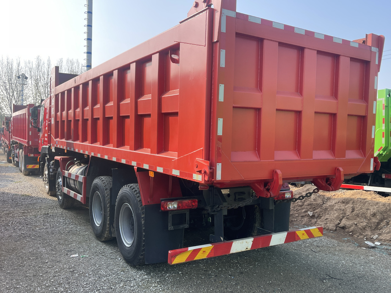 HONGYAN C6 - Kipper vrachtwagen: afbeelding 4 HONGYAN C6 - Kipper vrachtwagen: afbeelding 4