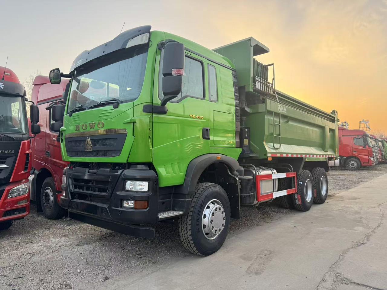 HOWO - Kipper vrachtwagen: afbeelding 1 HOWO - Kipper vrachtwagen: afbeelding 1