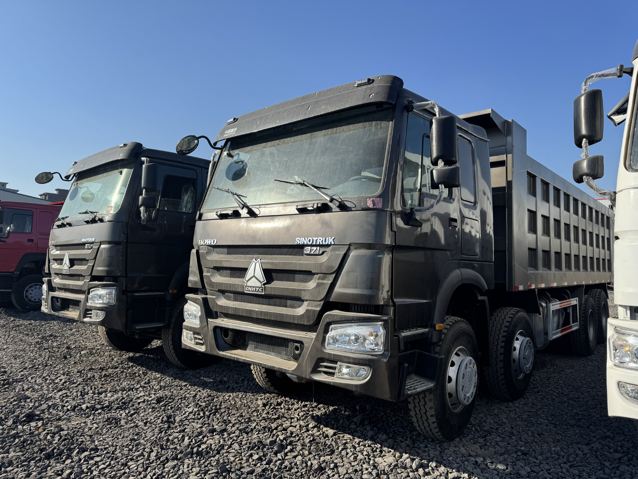 HOWO - Kipper vrachtwagen: afbeelding 1 HOWO - Kipper vrachtwagen: afbeelding 1