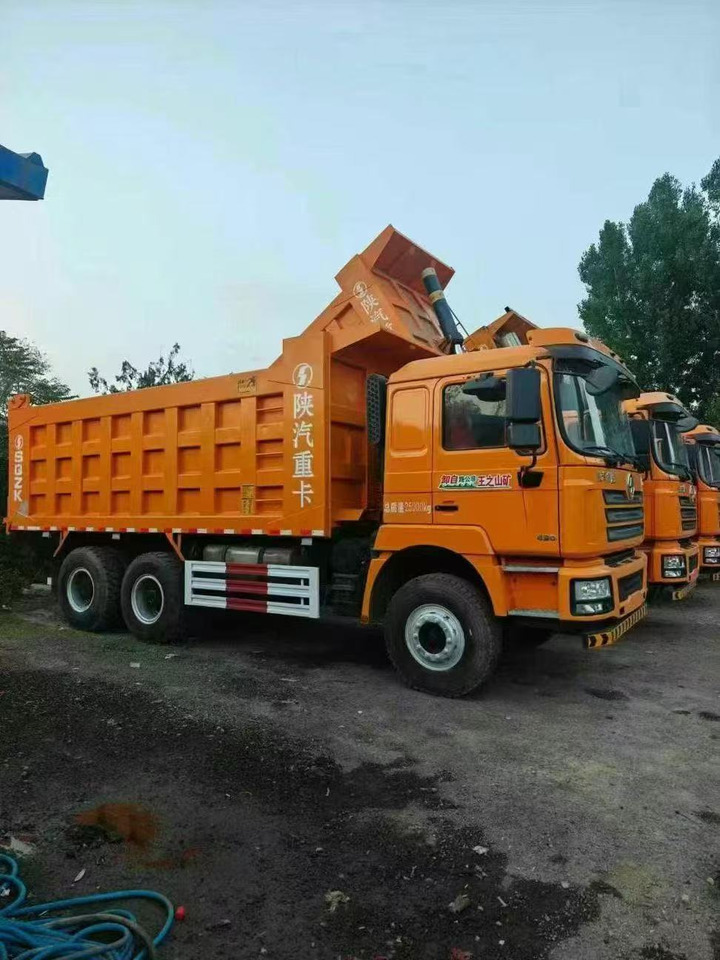 SHACMAN - Zelfrijdende kiepwagen: afbeelding 4 SHACMAN - Zelfrijdende kiepwagen: afbeelding 4