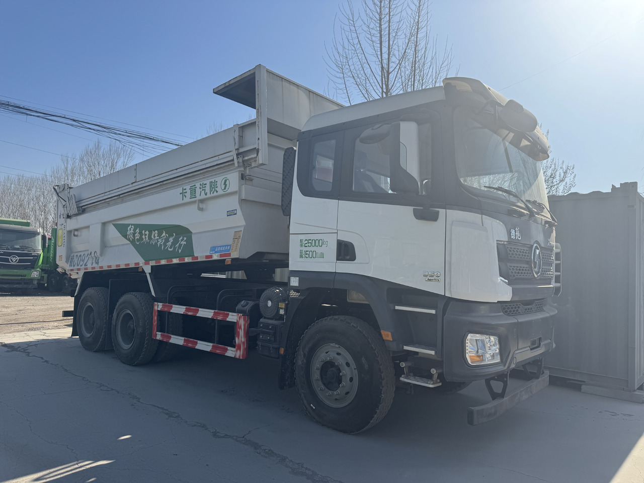 SHACMAN X3000 - Kipper vrachtwagen: afbeelding 1 SHACMAN X3000 - Kipper vrachtwagen: afbeelding 1