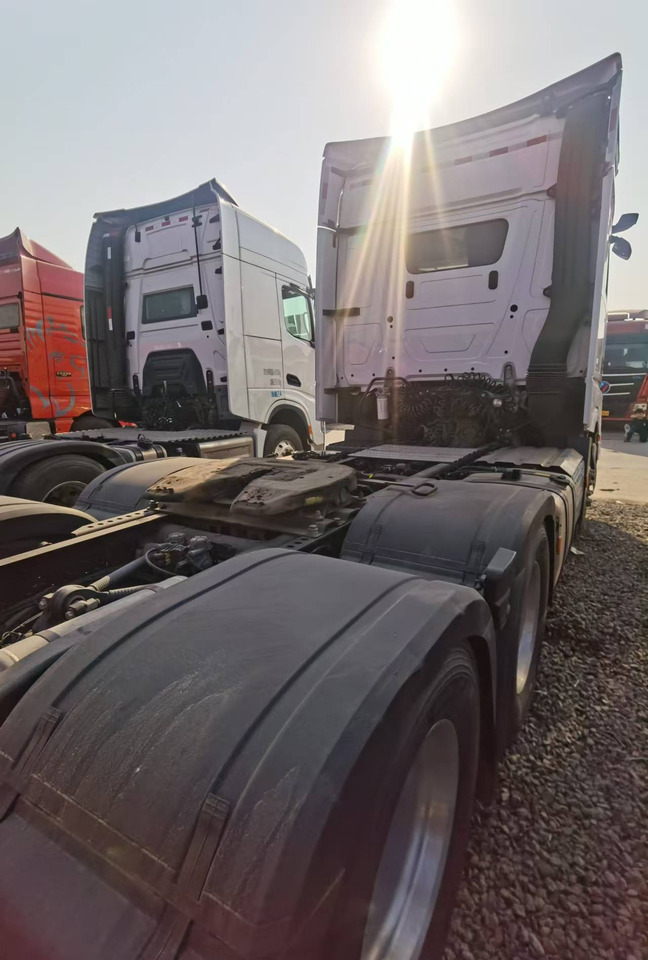 SHACMAN X6000 - Trekker: afbeelding 4 SHACMAN X6000 - Trekker: afbeelding 4