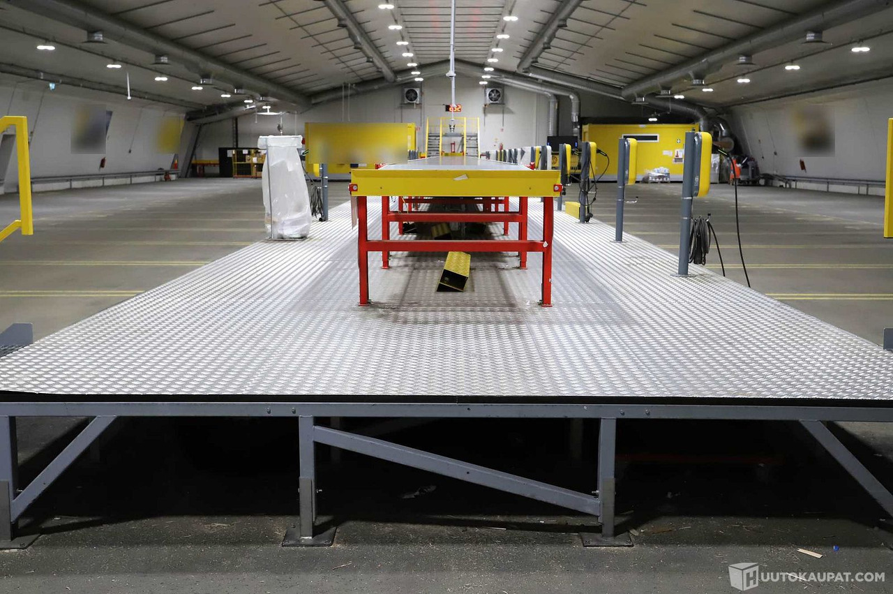 Järeää lastauslaituria / koroketta / lattiaa – 60 m2 –  2021. LGS6018, Vantaa - Andere machine: afbeelding 2 Järeää lastauslaituria / koroketta / lattiaa – 60 m2 –  2021. LGS6018, Vantaa - Andere machine: afbeelding 2