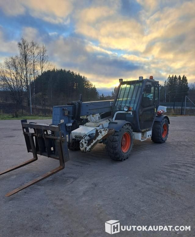 Bobcat T35120SL, 2004, 6,175 h Telehandler, Kerava - Verreiker: afbeelding 1 Bobcat T35120SL, 2004, 6,175 h Telehandler, Kerava - Verreiker: afbeelding 1