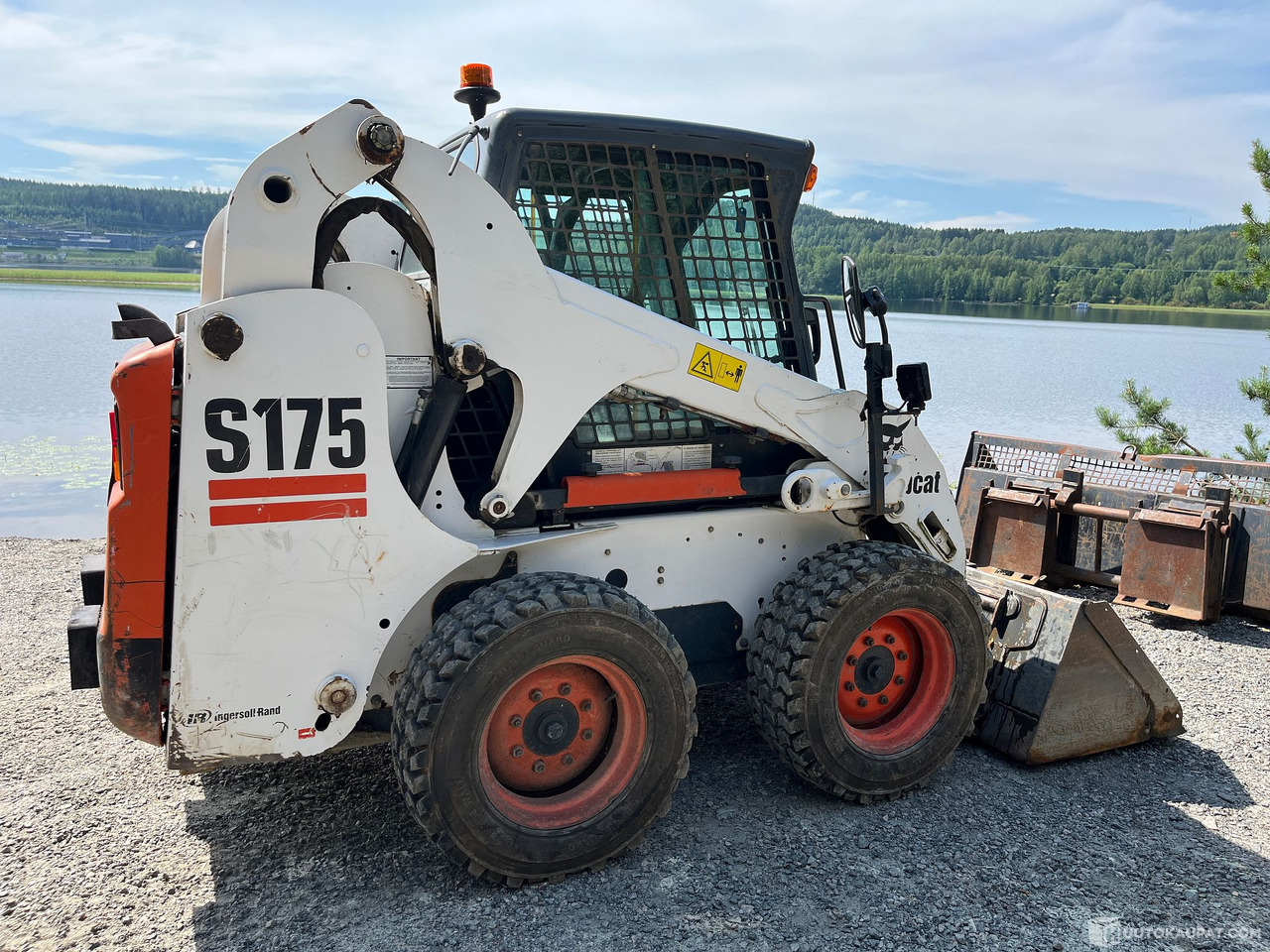 Bobcat S 175, 2005 pienillä tunneilla ja työlaitteilla, Jyväskylä - Bouwmachine: afbeelding 3 Bobcat S 175, 2005 pienillä tunneilla ja työlaitteilla, Jyväskylä - Bouwmachine: afbeelding 3