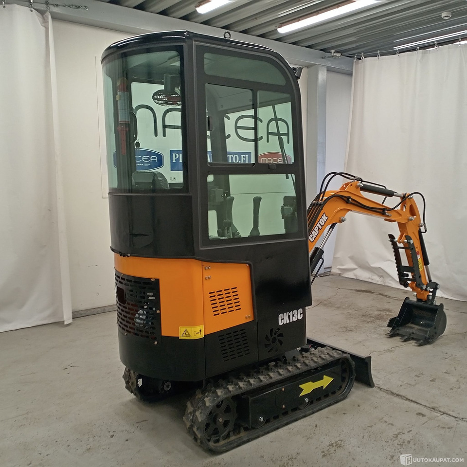 Captok CK13C Minikaivuri Hytillä, Bensiini 13,5 hv, Hollola - Bouwmachine: afbeelding 4 Captok CK13C Minikaivuri Hytillä, Bensiini 13,5 hv, Hollola - Bouwmachine: afbeelding 4