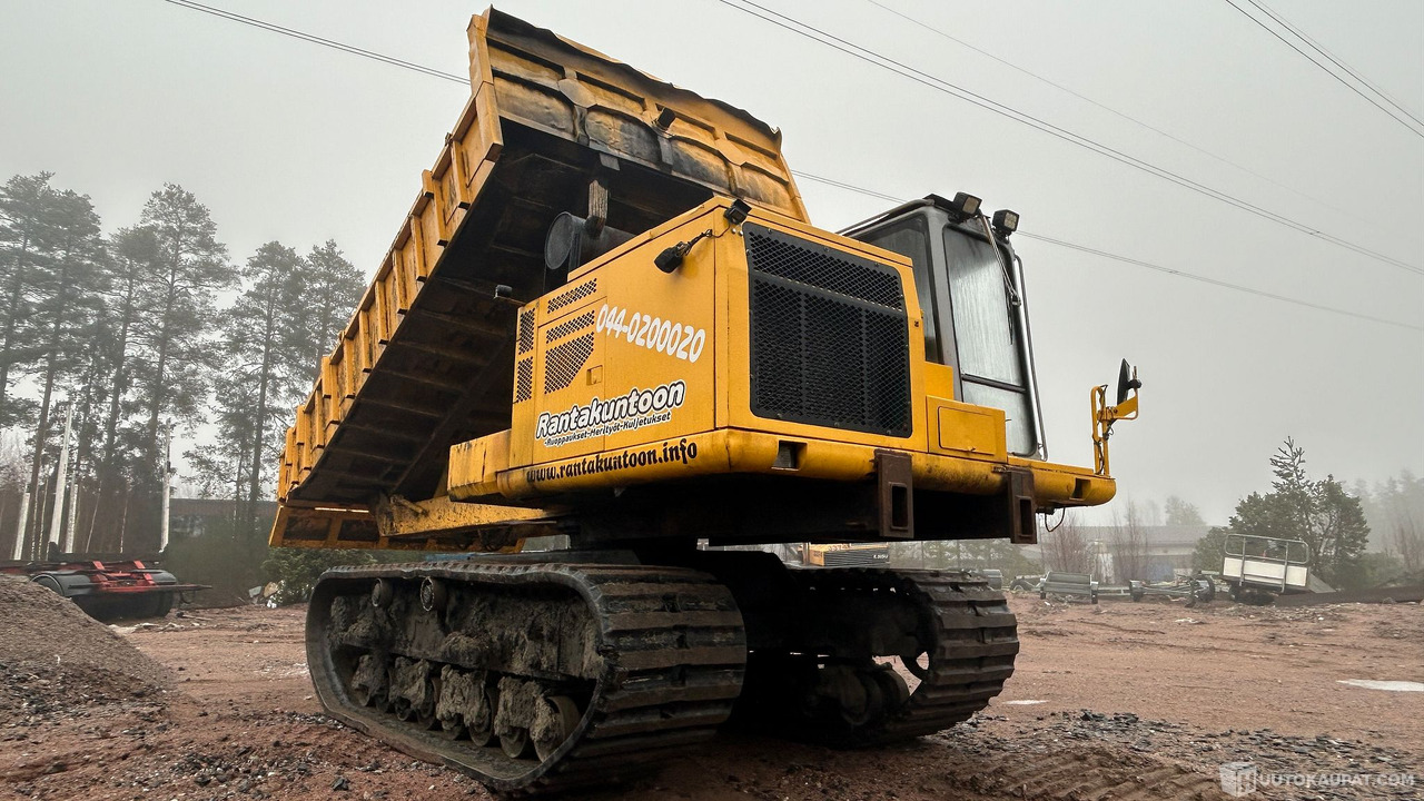 Dumpperi Komatsu CDR-110 irroitettavalla kumitela-alustalla, sekä tuppisovitteinen tukkinosturi kauhalla - Intexw, Lieto - Bouwmachine: afbeelding 1 Dumpperi Komatsu CDR-110 irroitettavalla kumitela-alustalla, sekä tuppisovitteinen tukkinosturi kauhalla - Intexw, Lieto - Bouwmachine: afbeelding 1
