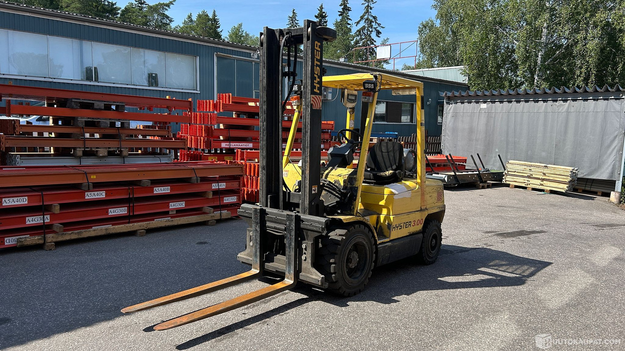 Vastapainotrukki Hyster H3.00XM, vm. 1998, Raisio - Bouwmachine: afbeelding 1 Vastapainotrukki Hyster H3.00XM, vm. 1998, Raisio - Bouwmachine: afbeelding 1