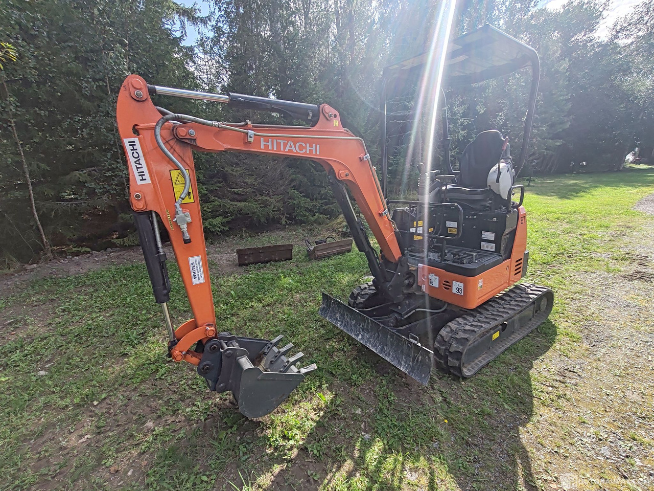 Hitachi ZX19U, reilu 90H ajettu, 2016., Eurajoki - Minigraafmachine: afbeelding 3 Hitachi ZX19U, reilu 90H ajettu, 2016., Eurajoki - Minigraafmachine: afbeelding 3