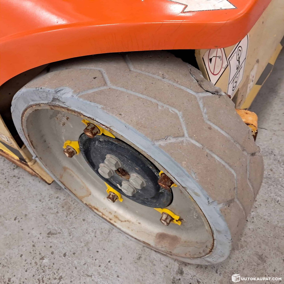 Verticale masthoogwerker JLG Toucan 10E battery-powered mast lift, 2014, Hollola: afbeelding 18 Verticale masthoogwerker JLG Toucan 10E battery-powered mast lift, 2014, Hollola: afbeelding 18