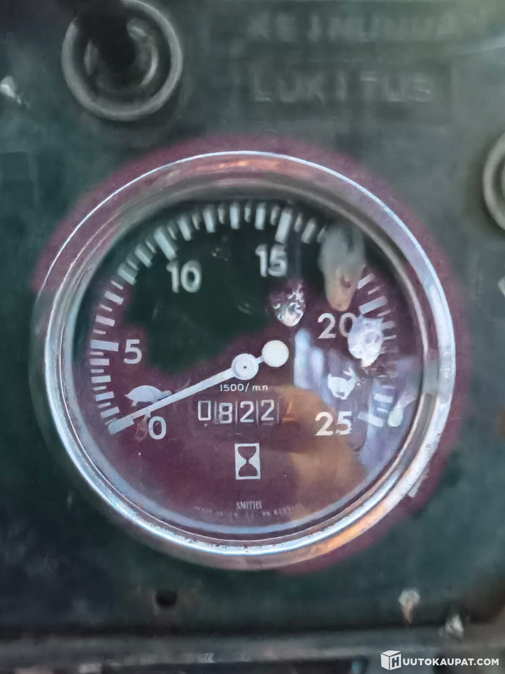 James 92 MPC, 1982 tractor excavator, Leppävirta - Graaflaadmachine: afbeelding 4 James 92 MPC, 1982 tractor excavator, Leppävirta - Graaflaadmachine: afbeelding 4