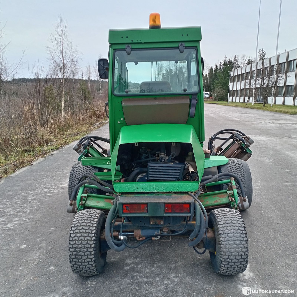 Leasing John Deere 3235 kelaleikkuri, 4 WD ja hytti, Hollola John Deere 3235 kelaleikkuri, 4 WD ja hytti, Hollola: afbeelding 8 Leasing John Deere 3235 kelaleikkuri, 4 WD ja hytti, Hollola John Deere 3235 kelaleikkuri, 4 WD ja hytti, Hollola: afbeelding 8