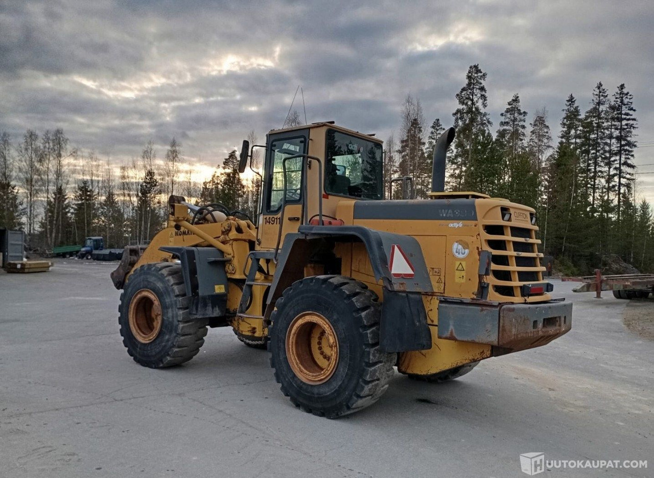 Komatsu WA 380-3H, 1999, Diesel, 15 880 h Pyöräkuormaaja, Leppävirta - Wiellader: afbeelding 2 Komatsu WA 380-3H, 1999, Diesel, 15 880 h Pyöräkuormaaja, Leppävirta - Wiellader: afbeelding 2