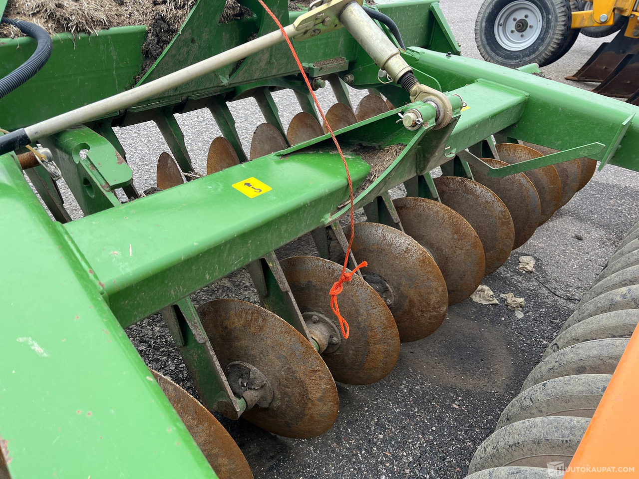 Amazone Catros 4001, Nostolaitelautasmuokkain, 2006, Salo - Landbouwmachine: afbeelding 3 Amazone Catros 4001, Nostolaitelautasmuokkain, 2006, Salo - Landbouwmachine: afbeelding 3