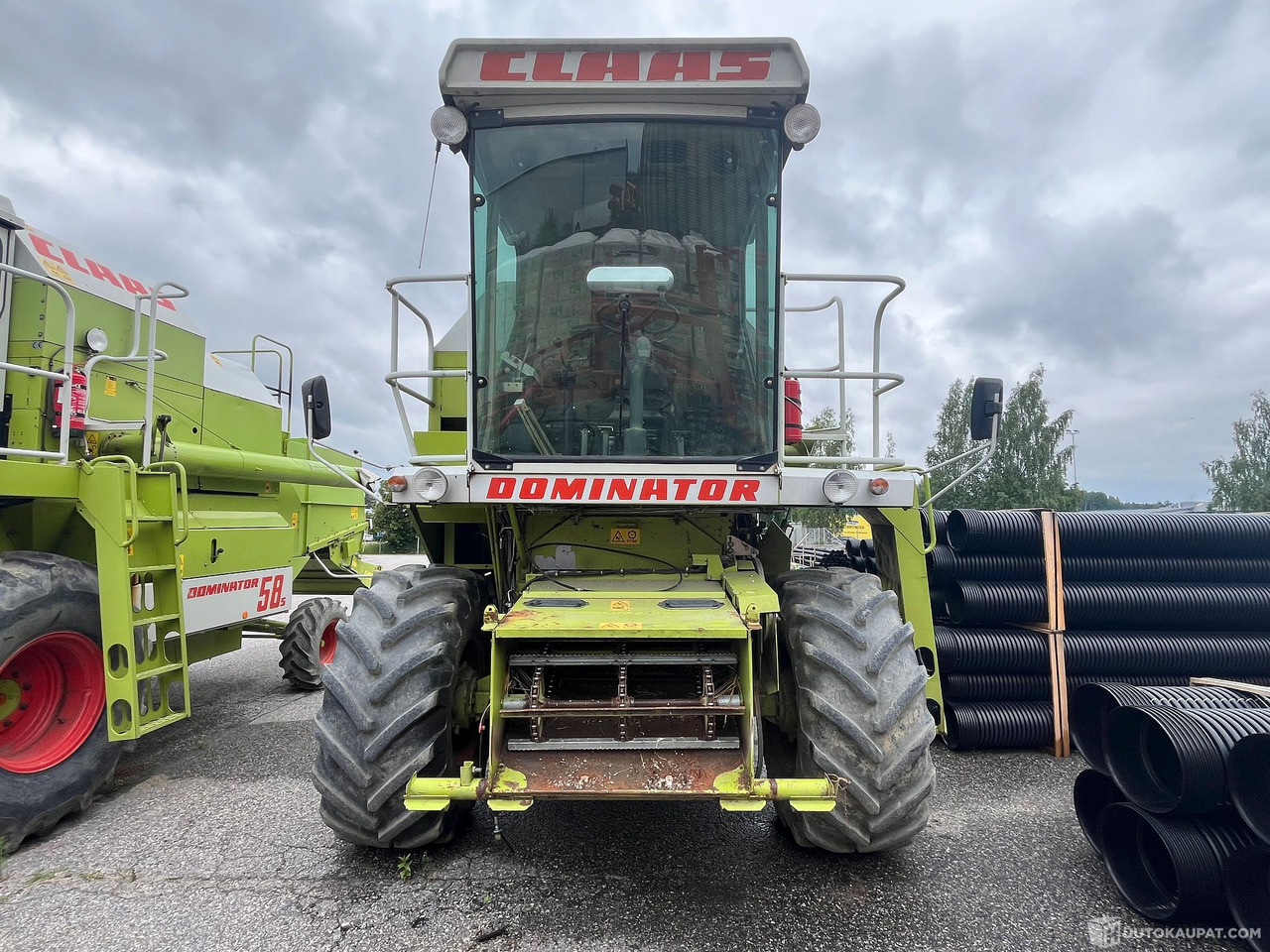 Claas Dominator 58S, leikkuupuimuri 3,6 metrin pöydällä, Okraspecial, 1996, Salo - Landbouwmachine: afbeelding 3 Claas Dominator 58S, leikkuupuimuri 3,6 metrin pöydällä, Okraspecial, 1996, Salo - Landbouwmachine: afbeelding 3