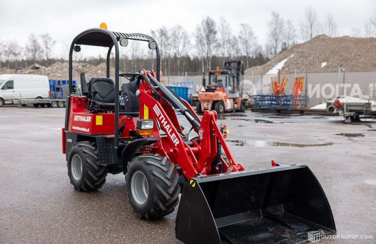 Thaler 2226S pienkuormaaja VALMISTETTU SAKSASSA 60kk takuulla!, Helsinki - Landbouwmachine: afbeelding 3 Thaler 2226S pienkuormaaja VALMISTETTU SAKSASSA 60kk takuulla!, Helsinki - Landbouwmachine: afbeelding 3