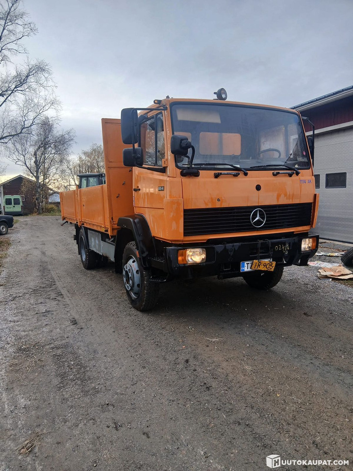 Mercedes-Benz 1114, 1992, Rautalampi - Vrachtwagen met open laadbak: afbeelding 1 Mercedes-Benz 1114, 1992, Rautalampi - Vrachtwagen met open laadbak: afbeelding 1
