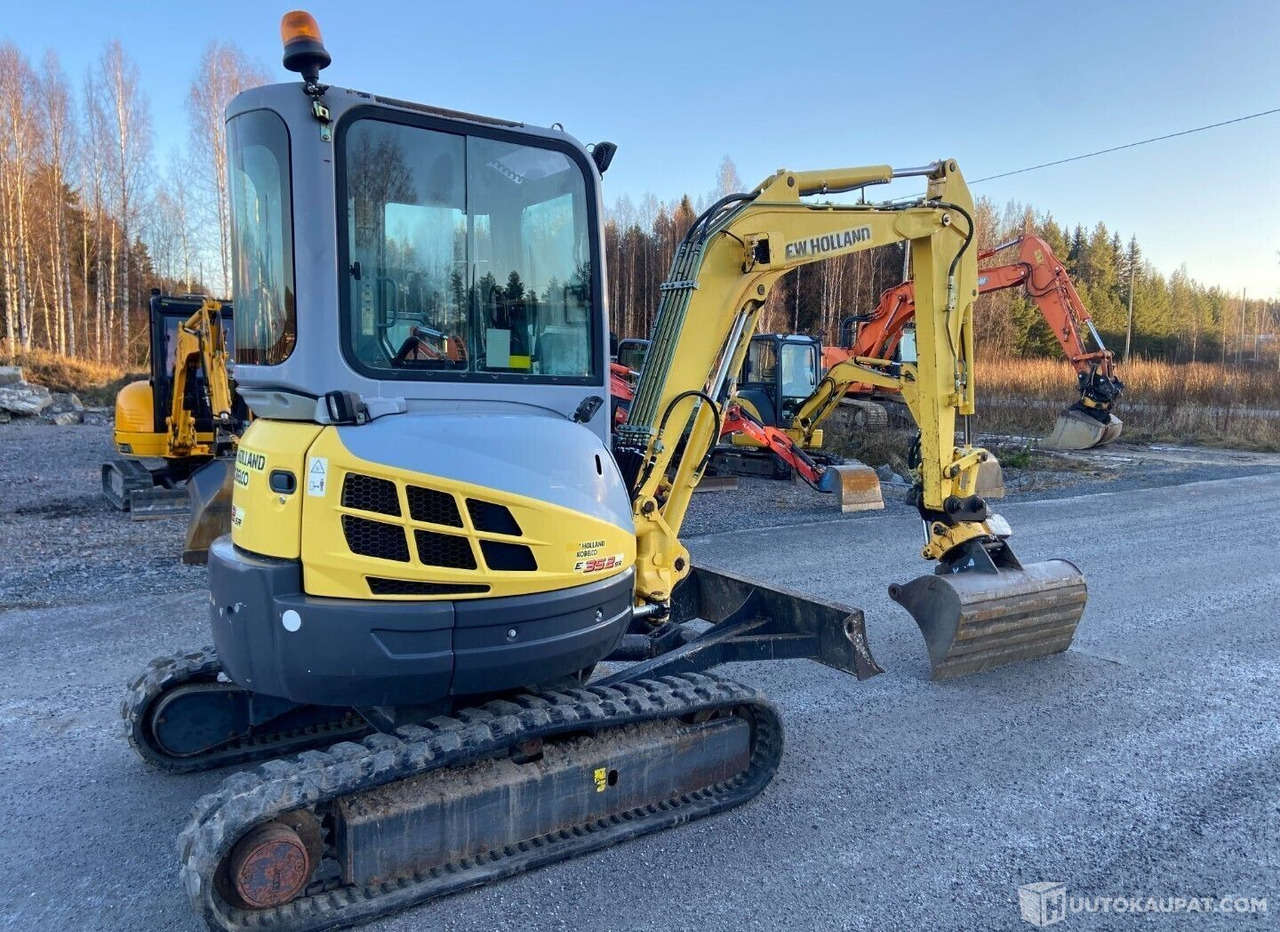 New Holland E 35.2sr, 2006, Diesel, 4 964 h Kaivinkone, Virrat - Minigraafmachine: afbeelding 4 New Holland E 35.2sr, 2006, Diesel, 4 964 h Kaivinkone, Virrat - Minigraafmachine: afbeelding 4