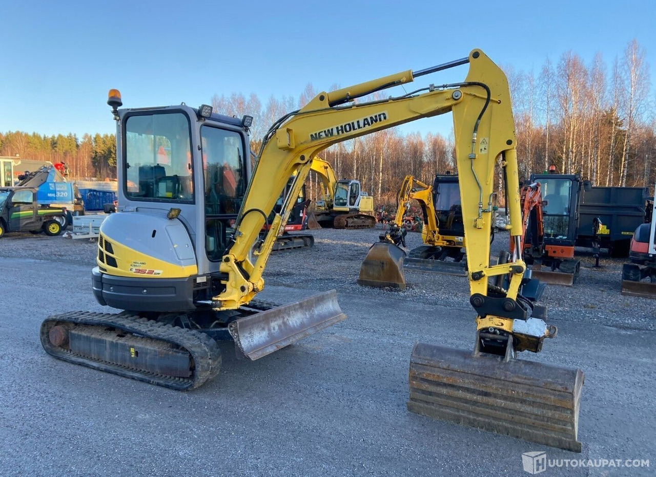 New Holland E 35.2sr, 2006, Diesel, 4 964 h Kaivinkone, Virrat - Minigraafmachine: afbeelding 3 New Holland E 35.2sr, 2006, Diesel, 4 964 h Kaivinkone, Virrat - Minigraafmachine: afbeelding 3