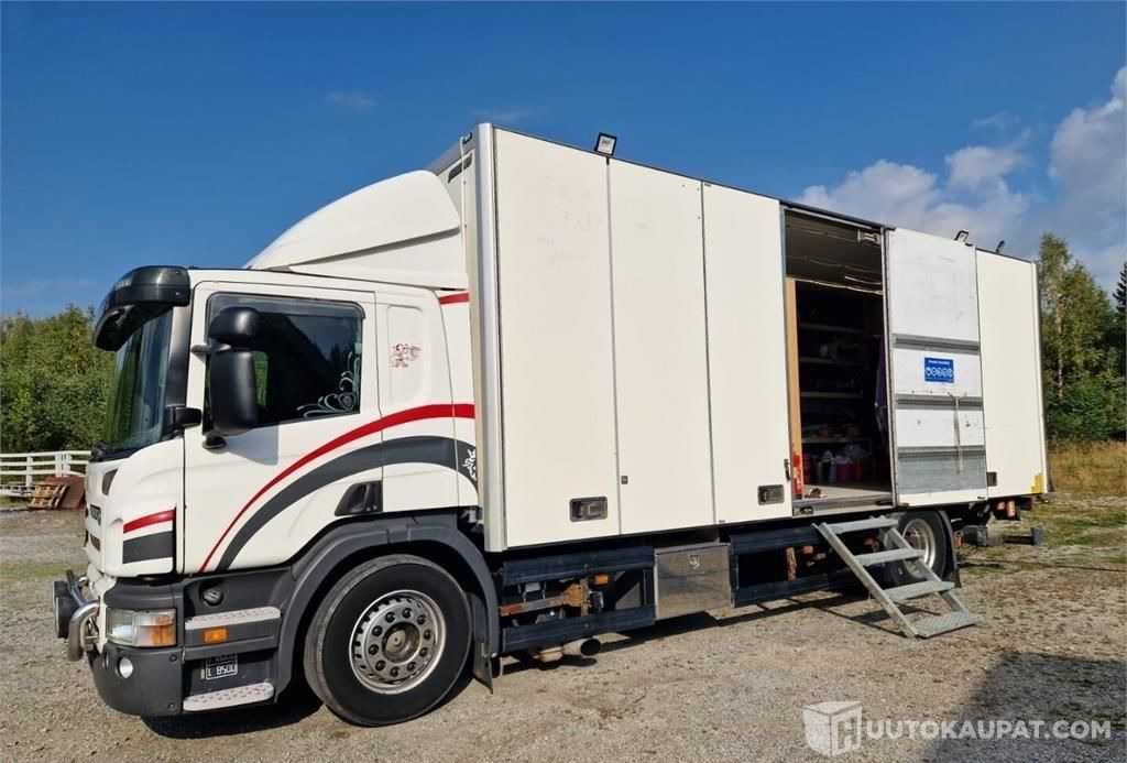 Scania P 230 Huoltokuorma-auto ruokailutilalla, 2008, Siilinjärvi - Bakwagen: afbeelding 1 Scania P 230 Huoltokuorma-auto ruokailutilalla, 2008, Siilinjärvi - Bakwagen: afbeelding 1