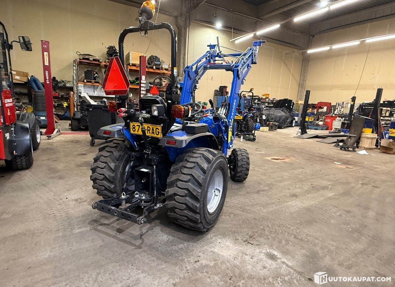 Solis 26 4WD 6+2 with front loader, 2023, 1.3 L, Diesel, 241 h, Helsinki - Mini tractor: afbeelding 4 Solis 26 4WD 6+2 with front loader, 2023, 1.3 L, Diesel, 241 h, Helsinki - Mini tractor: afbeelding 4