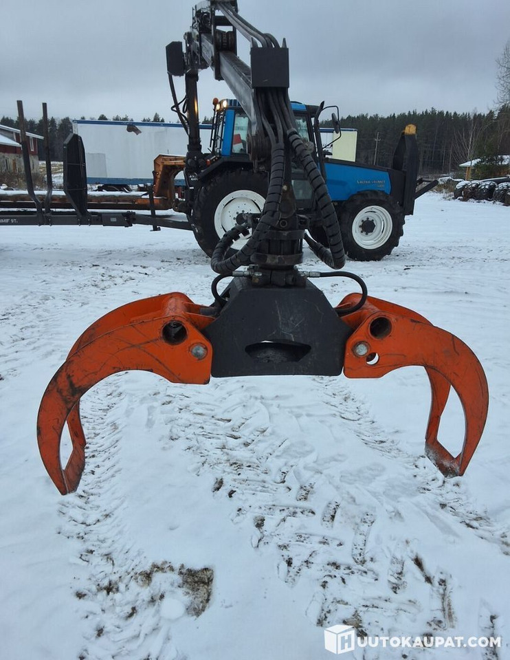 Valmet 6800 + PMF 850 crane + trailer BMF 9T, Leppävirta - Tractor: afbeelding 4 Valmet 6800 + PMF 850 crane + trailer BMF 9T, Leppävirta - Tractor: afbeelding 4
