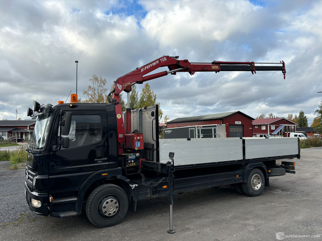 Mercedes-Benz Atego kuorma-auto, kympitetty nosturi ja rahtilava, Juuri katsastettuna! 2007, Kempele - Vrachtwagen: afbeelding 1 Mercedes-Benz Atego kuorma-auto, kympitetty nosturi ja rahtilava, Juuri katsastettuna! 2007, Kempele - Vrachtwagen: afbeelding 1