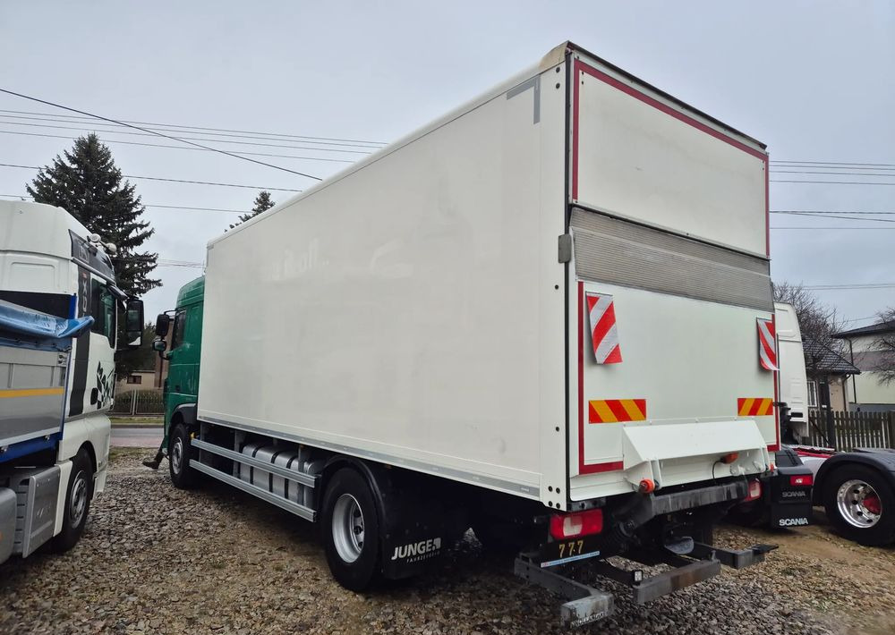 DAF XF ORYGINALNY PRZEBIEG z Niemiec / TANDEM ZESTAW PRZEJAZDOWY Z WINDĄ - Bakwagen: afbeelding 2 DAF XF ORYGINALNY PRZEBIEG z Niemiec / TANDEM ZESTAW PRZEJAZDOWY Z WINDĄ - Bakwagen: afbeelding 2