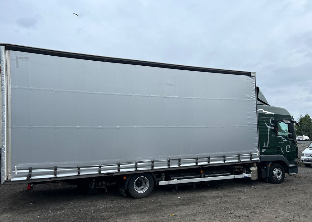 MAN TGL 12.250 GLOB UNIKAT z Niemiec BDF firanka / AUTOMAT HAK / EURO 6 / BDF 7.40 wysoki / MICHELIN 80% - Schuifzeilen vrachtwagen: afbeelding 5 MAN TGL 12.250 GLOB UNIKAT z Niemiec BDF firanka / AUTOMAT HAK / EURO 6 / BDF 7.40 wysoki / MICHELIN 80% - Schuifzeilen vrachtwagen: afbeelding 5