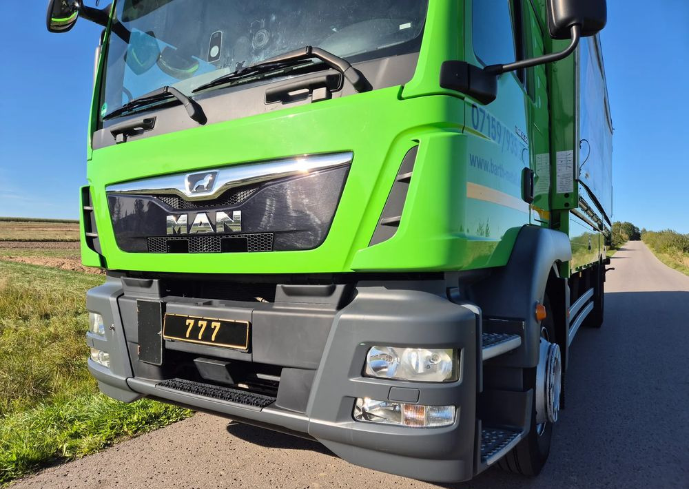 MAN Tgm 18.320 FULL SERWIS UNIKAT TOP ORYGINALNY PRZEBIEG z Niemiec AUTOMAT WINDA ACC Pirelli klima postojowa 18.250 18.290 15.250 15.290 15.320 - Schuifzeilen vrachtwagen: afbeelding 3 MAN Tgm 18.320 FULL SERWIS UNIKAT TOP ORYGINALNY PRZEBIEG z Niemiec AUTOMAT WINDA ACC Pirelli klima postojowa 18.250 18.290 15.250 15.290 15.320 - Schuifzeilen vrachtwagen: afbeelding 3