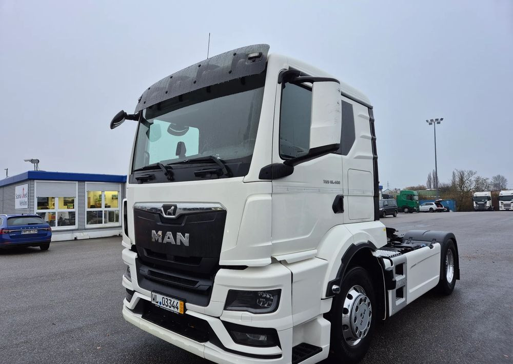 MAN TGS 18.400 NAUKA JAZDY STANDARD 4x2 / TGX 18.360 400 510 460 500 TOP STAN / ŚWIEŻO SPROWADZONY - Trekker: afbeelding 1 MAN TGS 18.400 NAUKA JAZDY STANDARD 4x2 / TGX 18.360 400 510 460 500 TOP STAN / ŚWIEŻO SPROWADZONY - Trekker: afbeelding 1