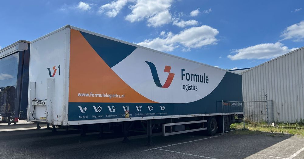 Wielton 2 osiowa NAUKA JAZDY 2 osie z Holandii dwu dwuosiowa dwie osie 2osiowa 2osie - Gesloten oplegger: afbeelding 1 Wielton 2 osiowa NAUKA JAZDY 2 osie z Holandii dwu dwuosiowa dwie osie 2osiowa 2osie - Gesloten oplegger: afbeelding 1