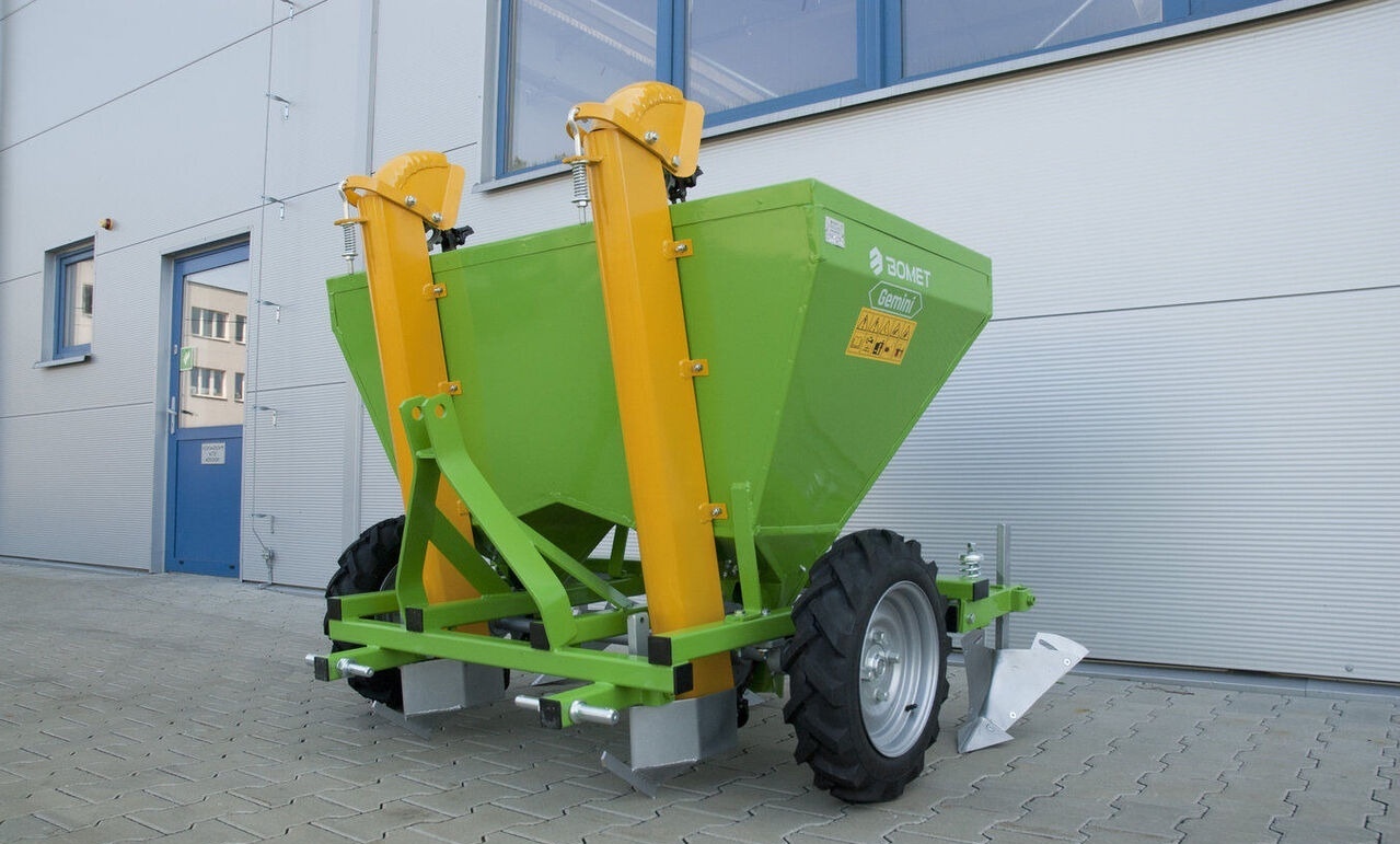 Bomet S239/1 70/75cm 2-rzędowa Gemini - Aardappelpootmachine: afbeelding 4 Bomet S239/1 70/75cm 2-rzędowa Gemini - Aardappelpootmachine: afbeelding 4