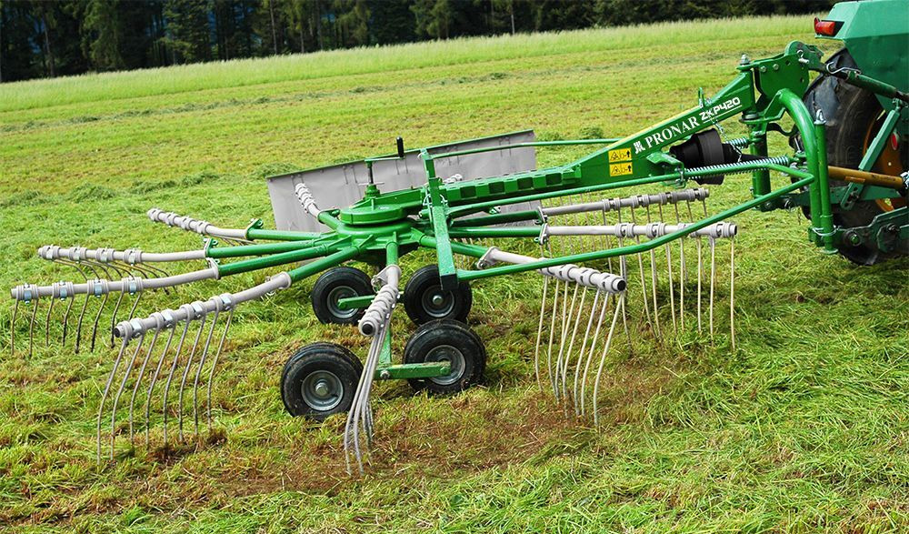 Pronar ZKP 420 - Hooischudder: afbeelding 1 Pronar ZKP 420 - Hooischudder: afbeelding 1