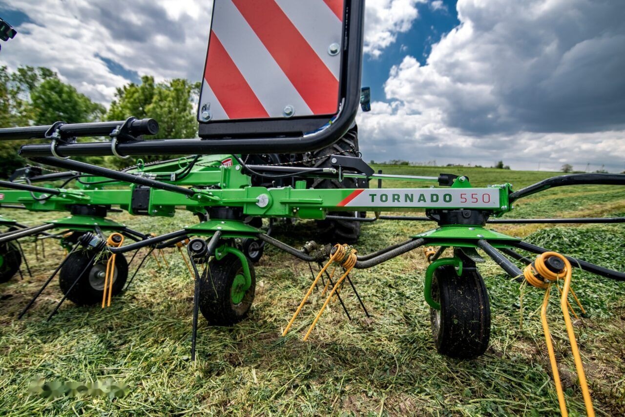 Talex Przetrząsacz 4 wirnikowy ciągany z WOM, Tornado - Hooischudder: afbeelding 2 Talex Przetrząsacz 4 wirnikowy ciągany z WOM, Tornado - Hooischudder: afbeelding 2