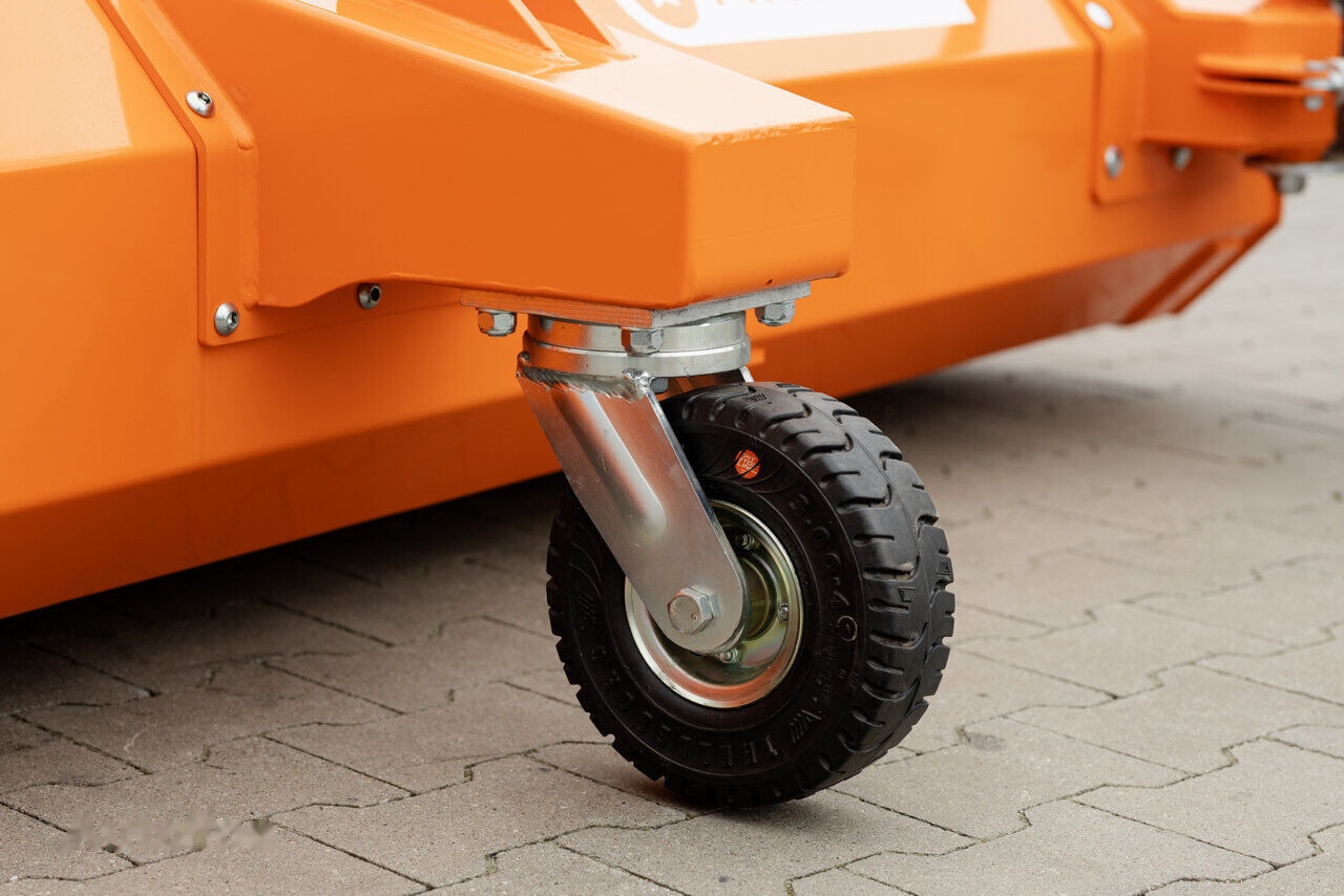 Talex Zamiatarka 2,8m PROFI CLEAN - Veeg: afbeelding 3 Talex Zamiatarka 2,8m PROFI CLEAN - Veeg: afbeelding 3
