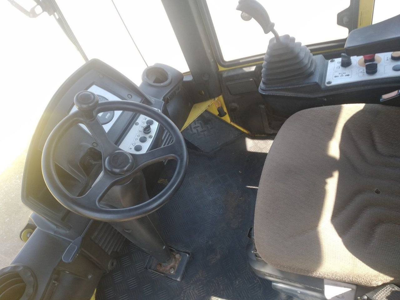 BOMAG BW 213 DH-4 - Schapenpootwals/ Grondverdichter: afbeelding 4 BOMAG BW 213 DH-4 - Schapenpootwals/ Grondverdichter: afbeelding 4
