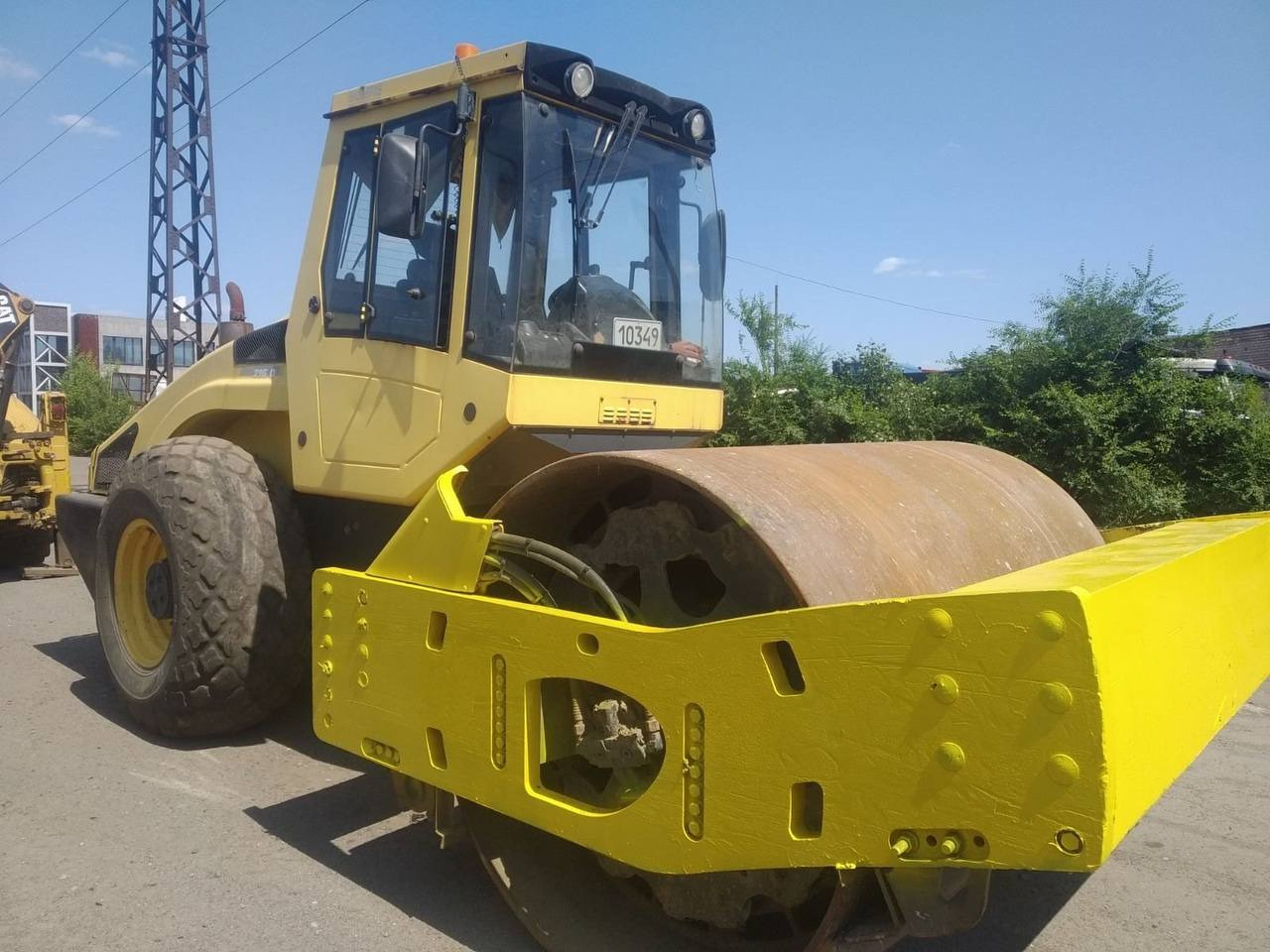 BOMAG BW 216 DH-4 - Schapenpootwals/ Grondverdichter: afbeelding 1 BOMAG BW 216 DH-4 - Schapenpootwals/ Grondverdichter: afbeelding 1