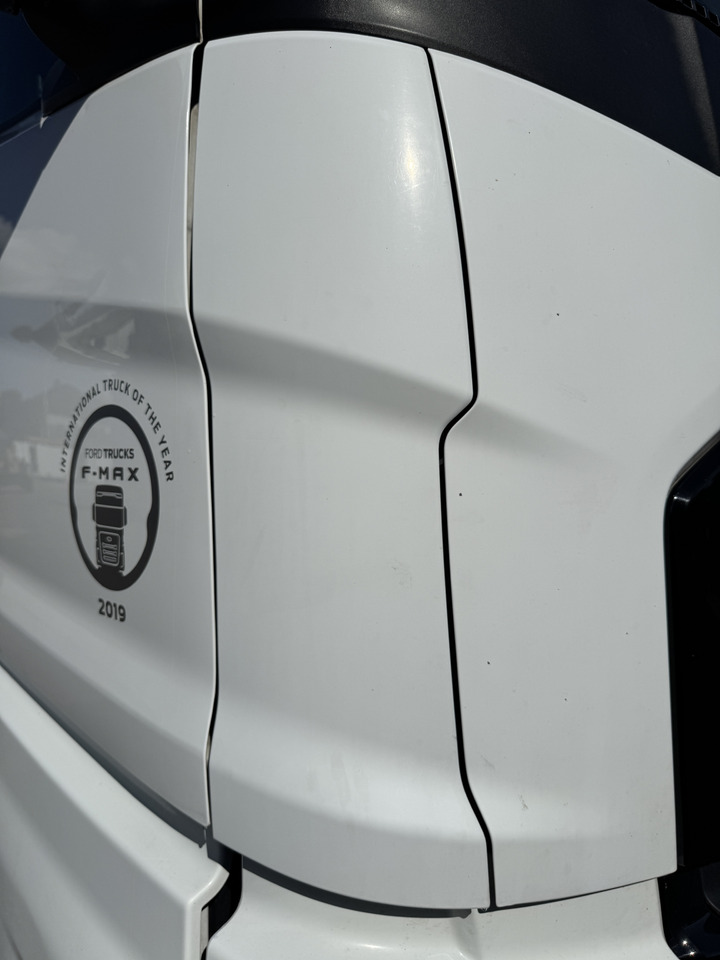 Ford F-Max - Bumperhoek: afbeelding 1 Ford F-Max - Bumperhoek: afbeelding 1