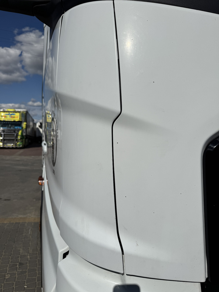 Ford F-Max - Bumperhoek: afbeelding 2 Ford F-Max - Bumperhoek: afbeelding 2